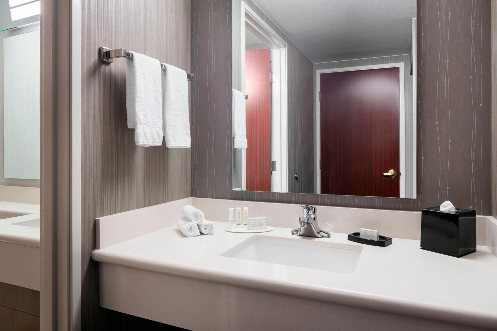 Hotel Courtyard By Marriott Seattle Federal Way Exterior foto